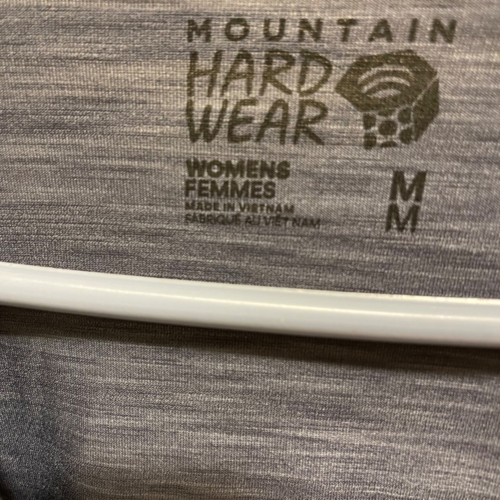 Women's Mountain Hardwear Active Long Sleeve Top - Picture 3 of 6
